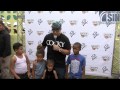 Daddy Yankee entrega juguetes y comida a niños del Tamarindo