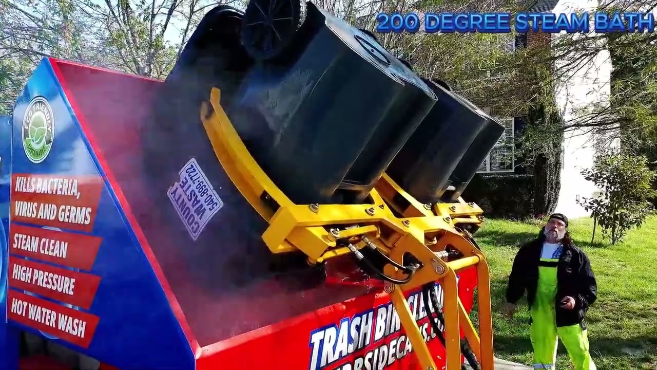 Curbside Can Cleaning