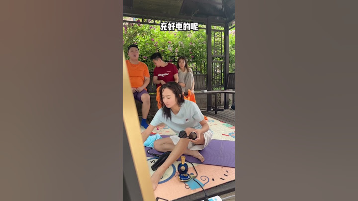 在吹风机里塞椰壳粉，套路姐姐变黑脸！#搞笑 #整蛊 #funny