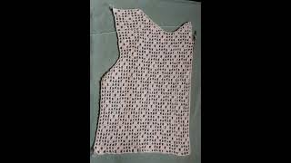 How To Crochet 🧶 A Neat And Simple Neckline For A Crochet 🧶 Top#neckline#crochetskills #crochettops