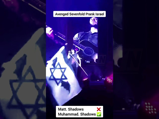 Avenged Sevenfold Dukung Palestina ! Penonton Kecewa ( LIVE  ISRAEL ) Prank ! Parodi #shorts class=