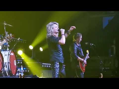 Kissin' Dynamite - You're Not Alone Live Livemusichall Cologne 07.01.2023