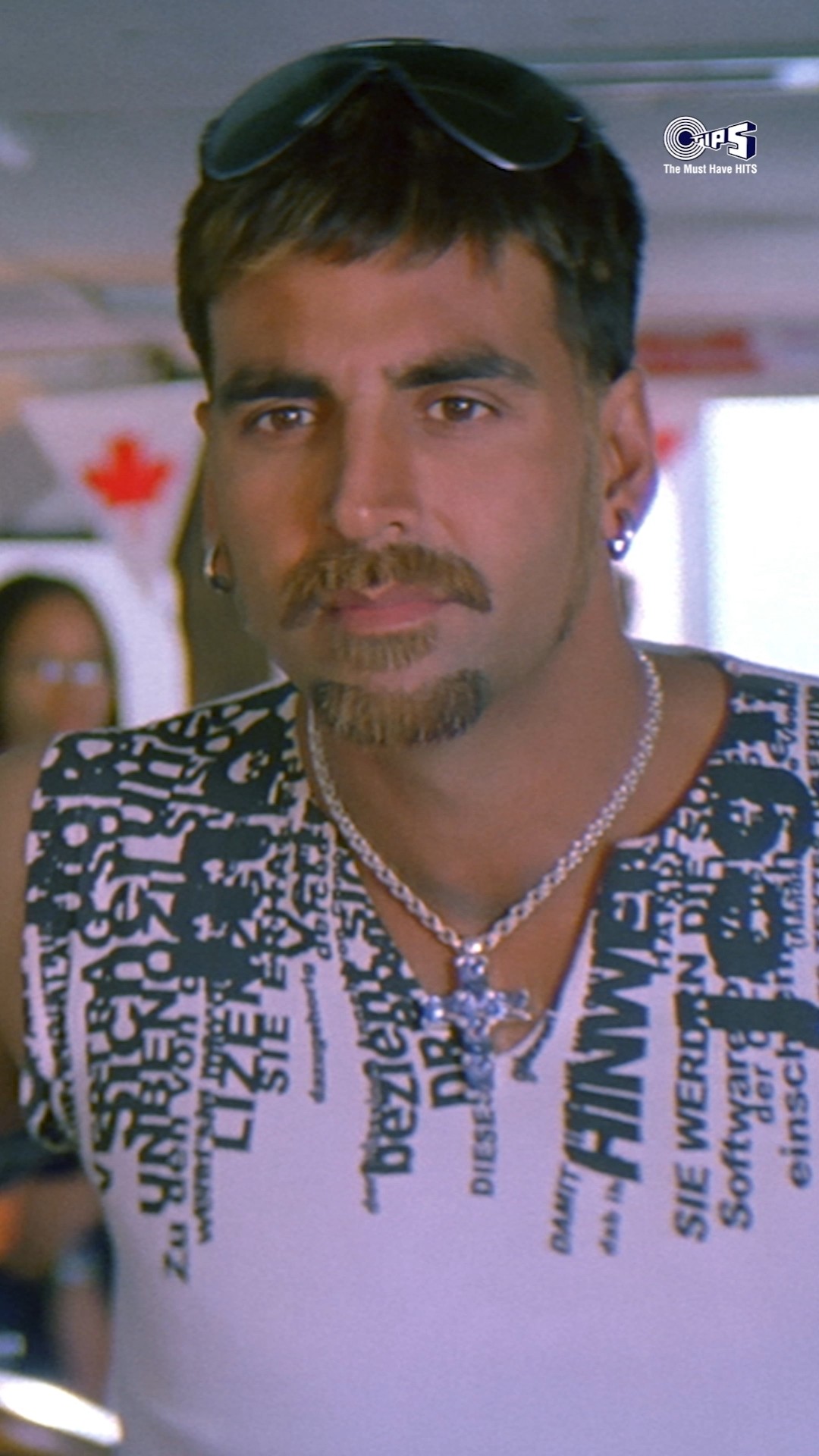 Not just a star, but a phenomenon! 34 years and  #akshaykumar  still continues to win hearts ?
