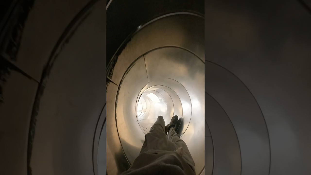 Bela ciao play ground parkour POV 