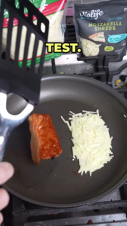 Vegan cheese vs real mozzarella cheese melt and scrapability tests #shorts