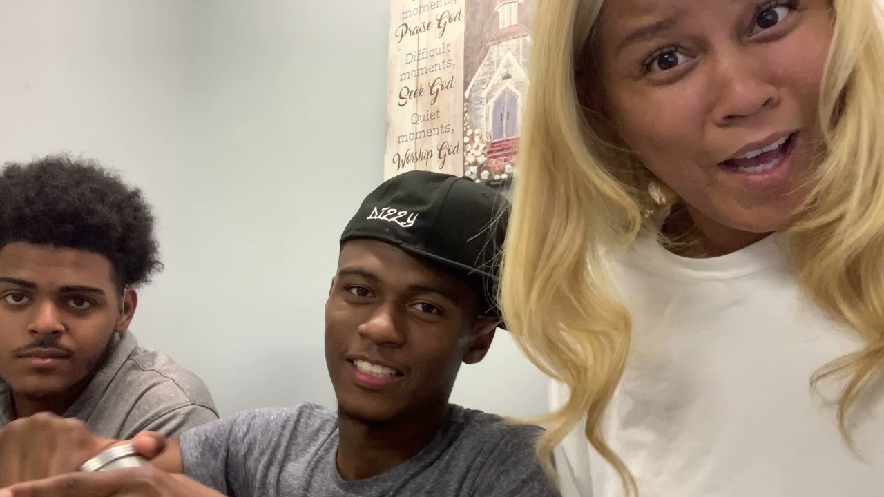 Grape 🍇 Gasoline Review 🔥🔥🔥🔥 ft my brother and mom