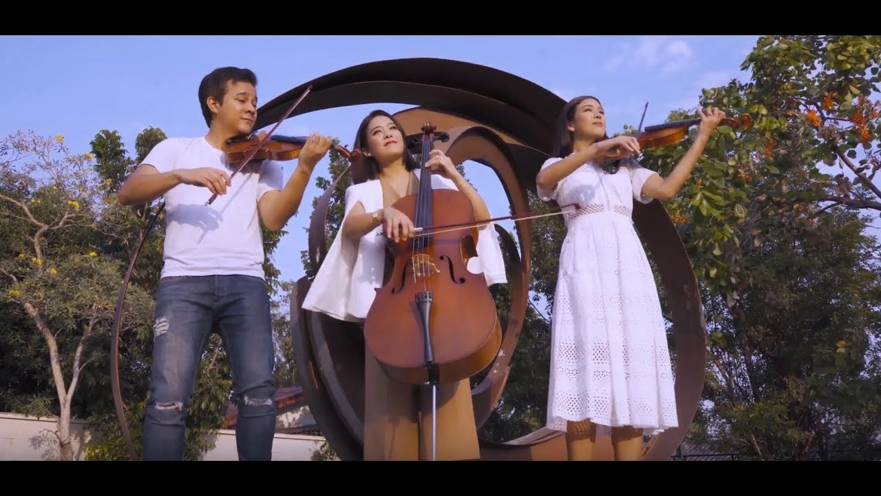 ซ่อนกลิ่น & Cry Cry Cry mashup | Vietrio