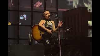 NIKI - Did You Like Her In The Morning? (NIKi Buzz Around The World Tour Jakarta)