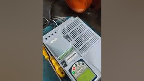 WEG CFW500 28AMPERES  inversor RDY .