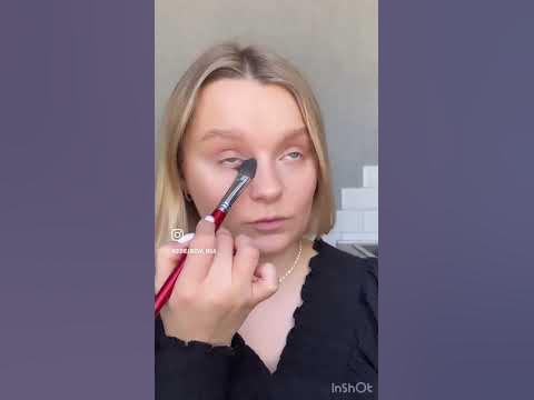 СКАТЫВАЕТСЯ консилер под глазами, что делать? #makeup #shortsvideo # ...