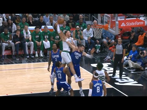 Blake Griffin Almost Had Another Viral Dunk | December 12, 2022