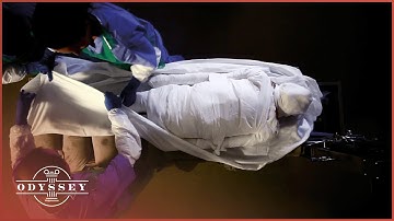 Mummifying A Man For The First Time In 3,000 Years