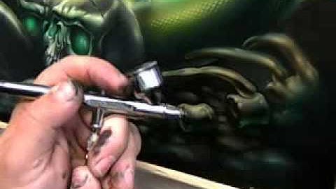 LearnAirbrushLIVE with Mike Learn: Excerpts - Trigger Control