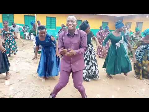 HAKUNA KAMA WEWE Glory Singers Ft John Kashamba