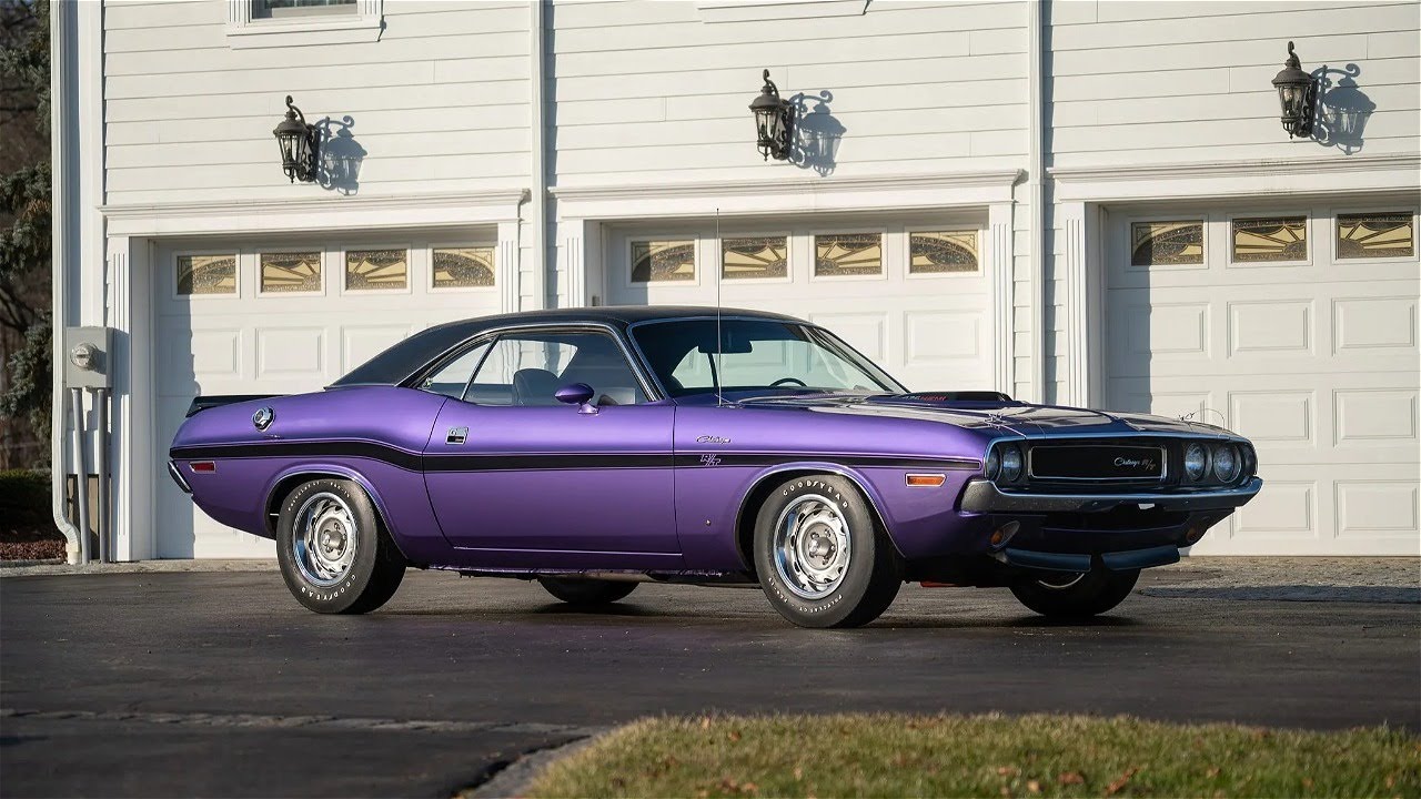 1970 Dodge Challenger R/T 426 Hemi 4-Speed for sale on BaT