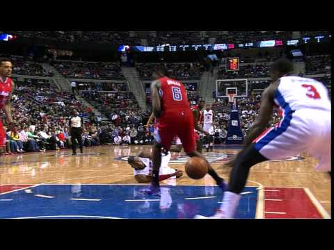 Greg Monroe Through the Legs Pass From the Ground