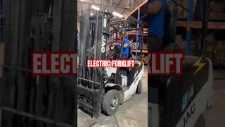 ⚡ Electric Forklift at Work | Fast Warehouse Time-Lapse # #forklift #longload #machinery #Shorts