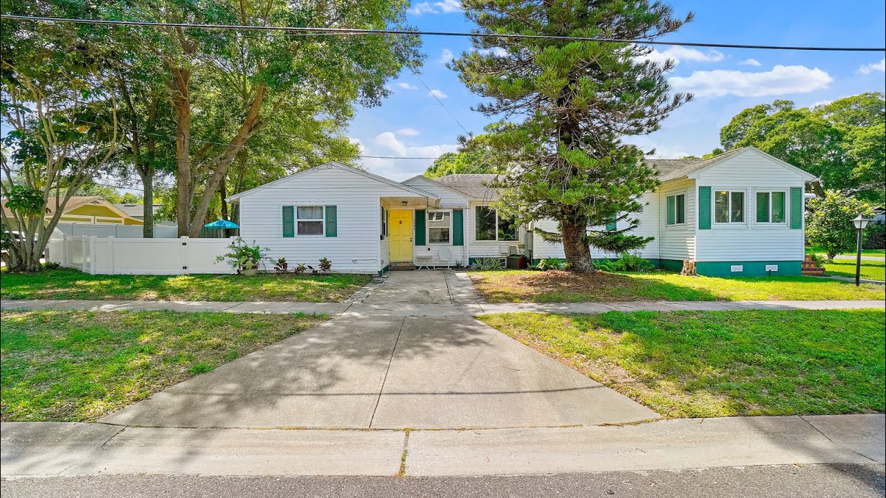 St. Petersburg Duplex with Amazing Potential. YouTube