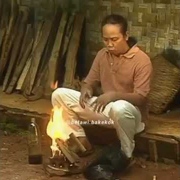 Pribase betawi ade senang tentu ade sedih seperti roda pedati nasib orang berputar berganti H.Mandra