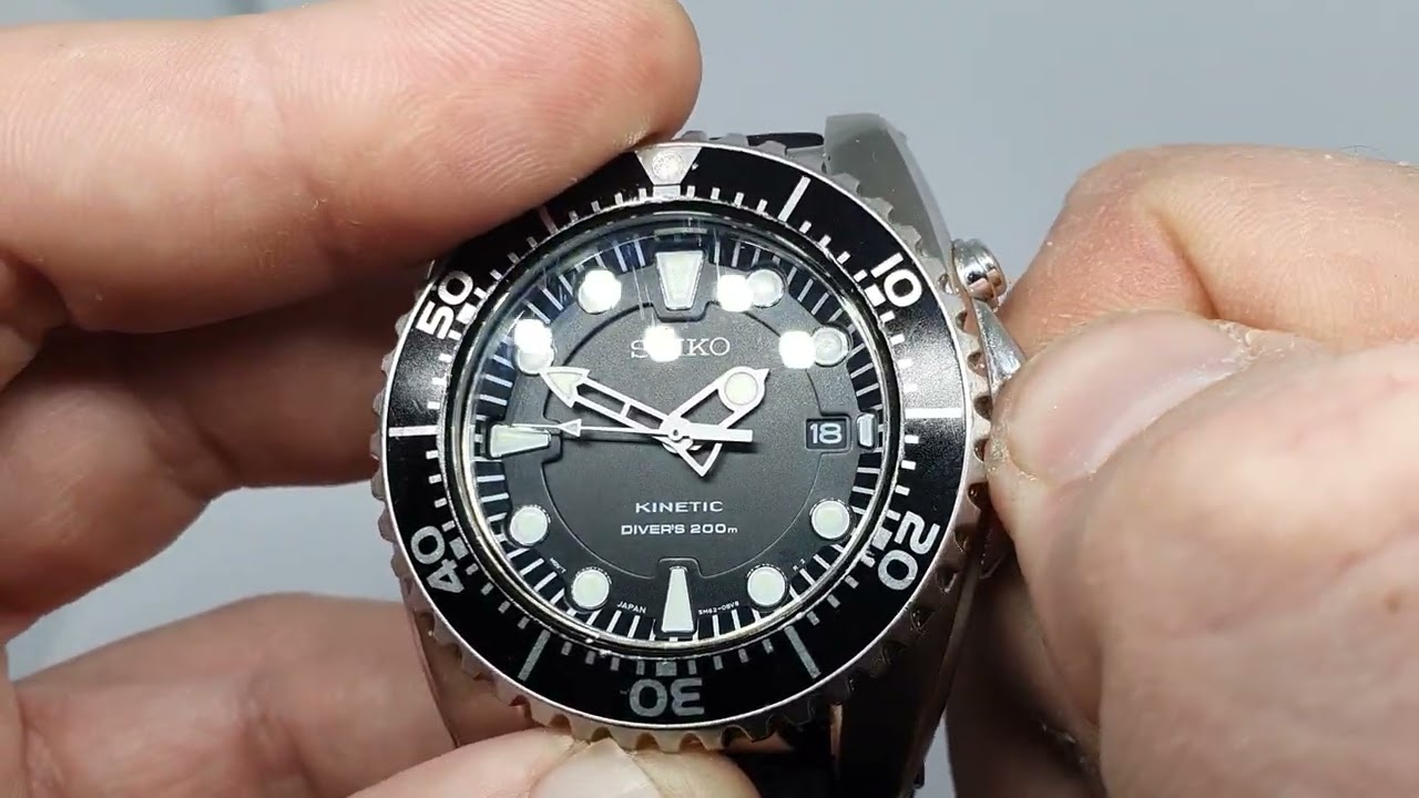 Men's Seiko Divers 5M62-0BL0 Kinetic Divers Watch - 200m - YouTube