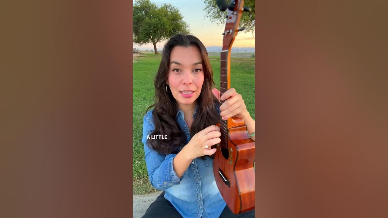 How to stretch your new ukulele strings in 2 EASY steps! ukulele uke