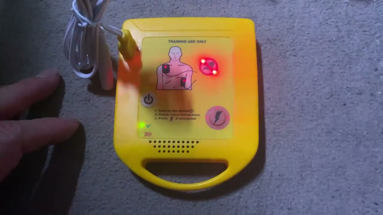 AEDの簡易版練習器