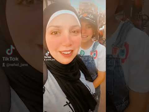 خرجنا نتمشي شوية