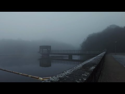 Dense Winter Fog Walk, Tittersworth Reservoir, English Countryside 4K