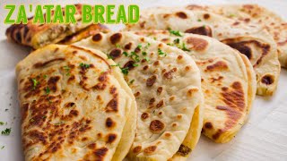 Zaatar bread |  Pain au thym et à l'huile d'olive فطائر الزعتر