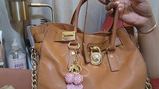 What's in my bag? Michael Kors Hamilton #mk #michaelkors