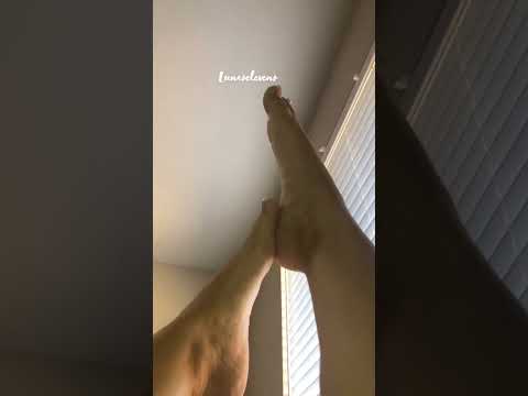 ASMR: Feet show…