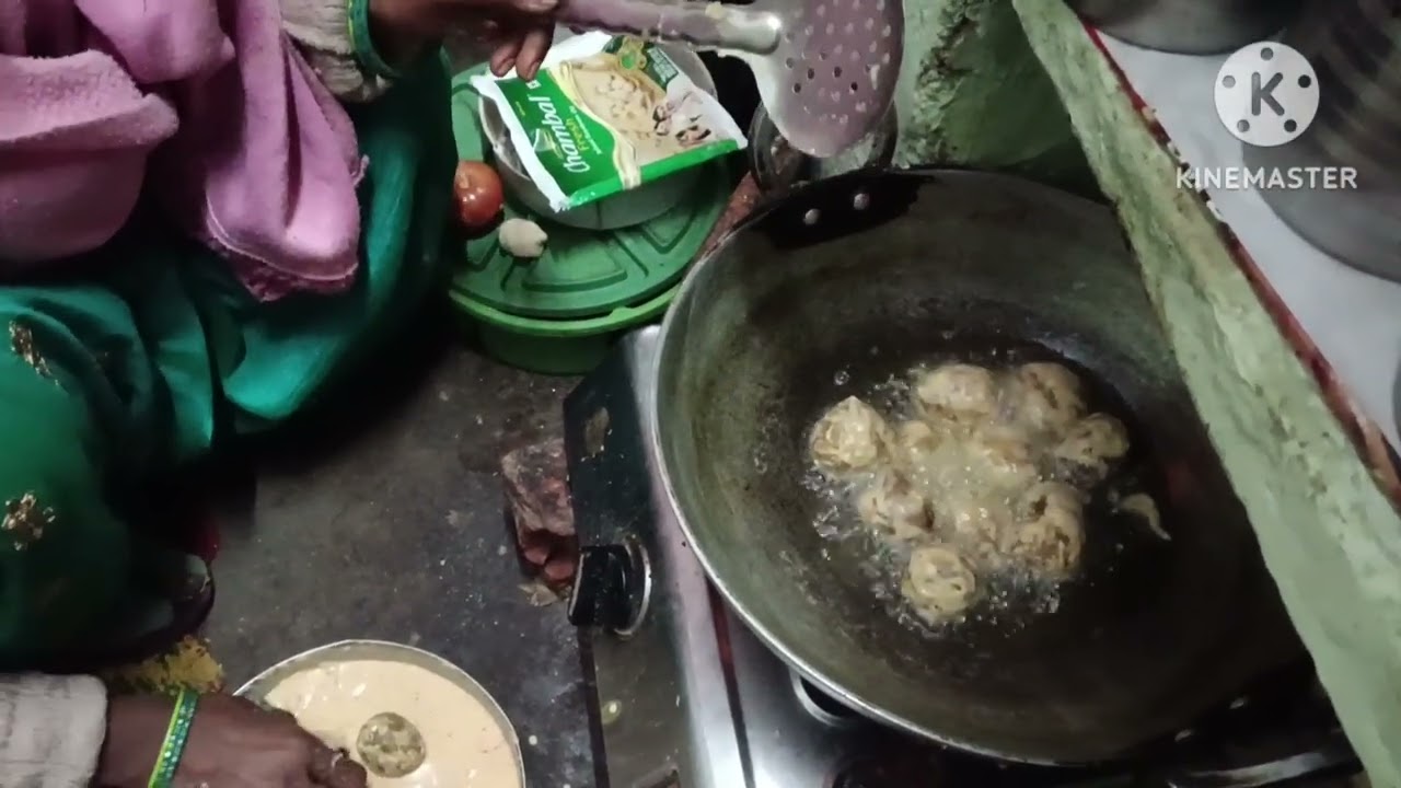 Himanshi Ne barule khae dekhiae 