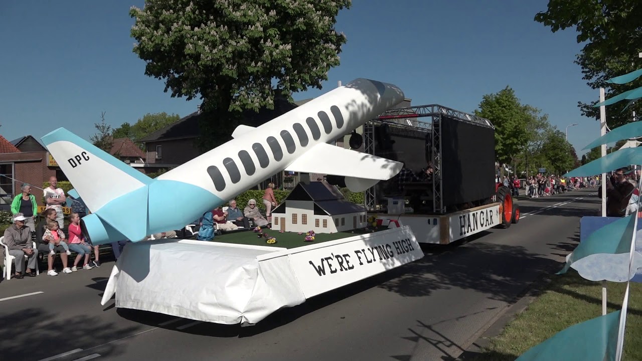 Daarle 1085: Optocht versierde wagens 2018 (deel 1)