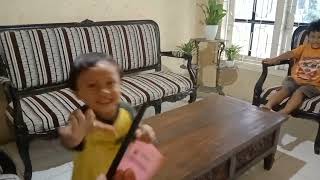 Permainan lompat jejak kaki dan tangan | Daffa dan Dika belajar sopan santun screenshot 4
