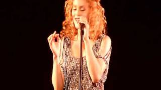 Vanessa Paradis - Sunday Mondays - Concert Live acoustique au Casino de Paris HD