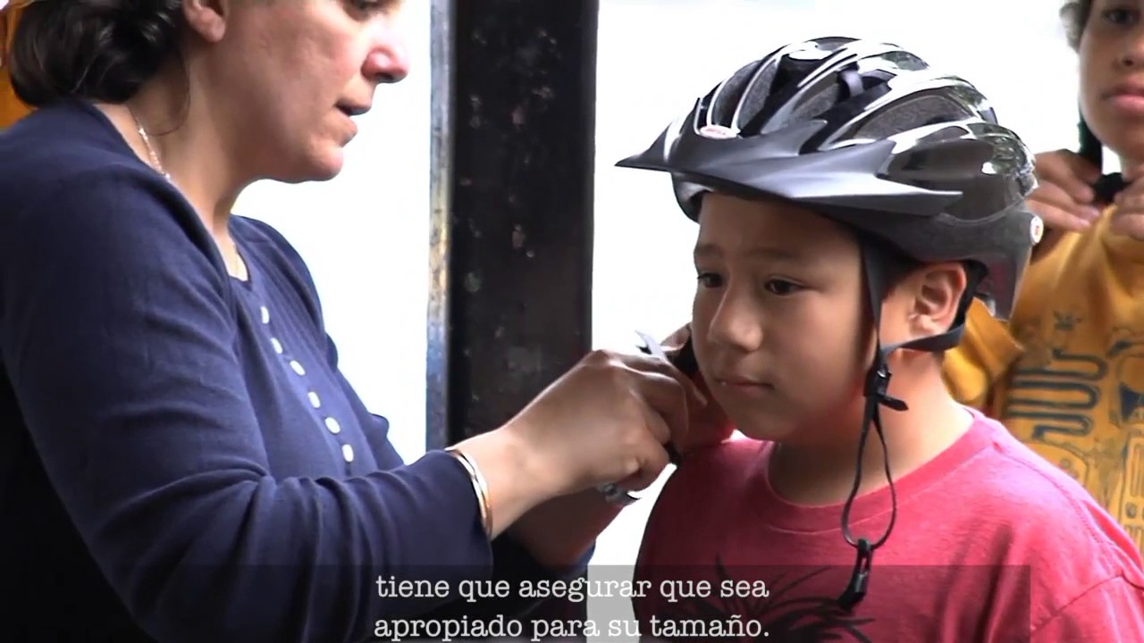 Bike Helmet Safety (Spanish) YouTube