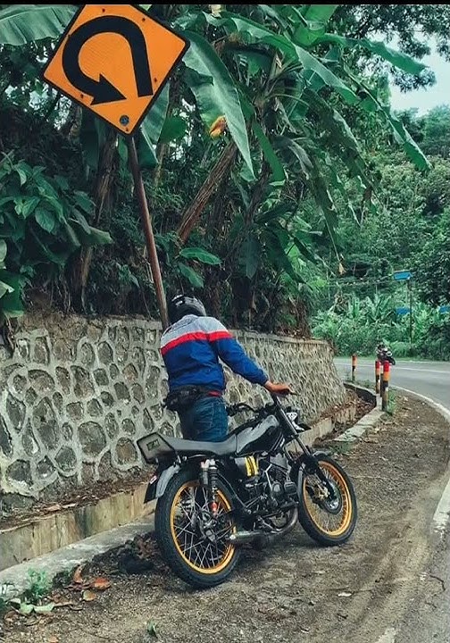 story wa//kerja lembur bagai kuda yang penting cuannya ada