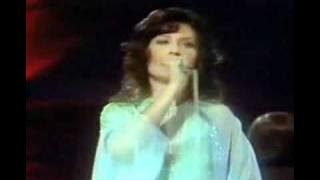 Loretta Lynn - Patsy Cline Medley
