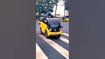 Autonomous delivery robots ushering in the era of smart delivery workers. #shorts #robot