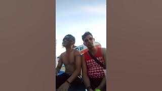 Nabasa trio..mitu di pantai Kuta Bali..orang ke tiga