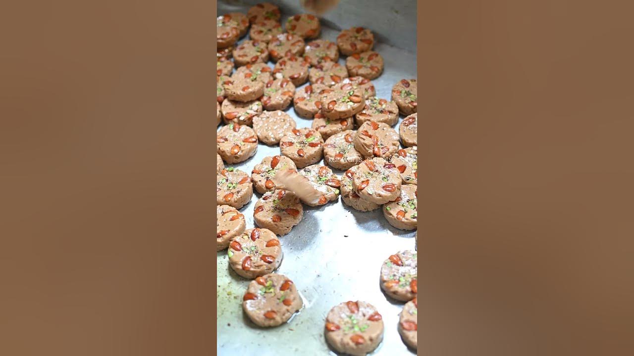 Best Sohan Halwa In Delhi Delhi Famous Sweet Shop Chandni Chowk best-sohan-halwa-in-delhi-delhi-famous-sweet-shop-chandni-chowk