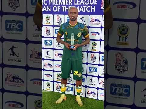 PACOME NA TUZO YA MCHEZAJI BORA WA MCHEZO NB HUYU NI MVP AJAYE