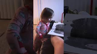 Brown Bear Read by Gianna! #brownbearbrownbearwhatdoyousee #brownbearbrownbear