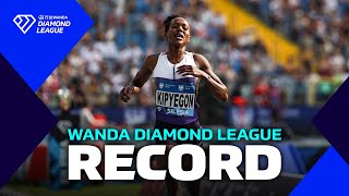 Download Lagu Faith Kipyegon runs second-fastest time EVER in Silesia 3000m - Wanda Diamond League 2025 MP3 Download Lagu Faith Kipyegon runs second-fastest time EVER in Silesia 3000m - Wanda Diamond League 2025 MP3