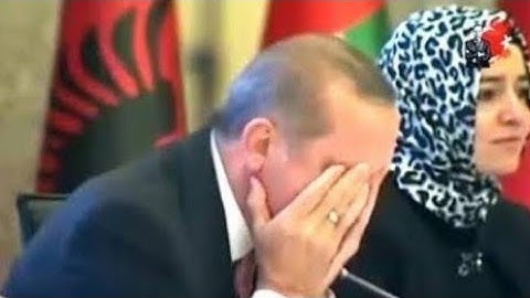 انظر ماذا فعل أردوغان عندما رأى هذا القارئ أمامه يتلو القرءان بصوت مذهل