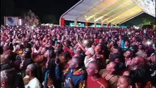 Samidoh performing (toxic love) at ngemi