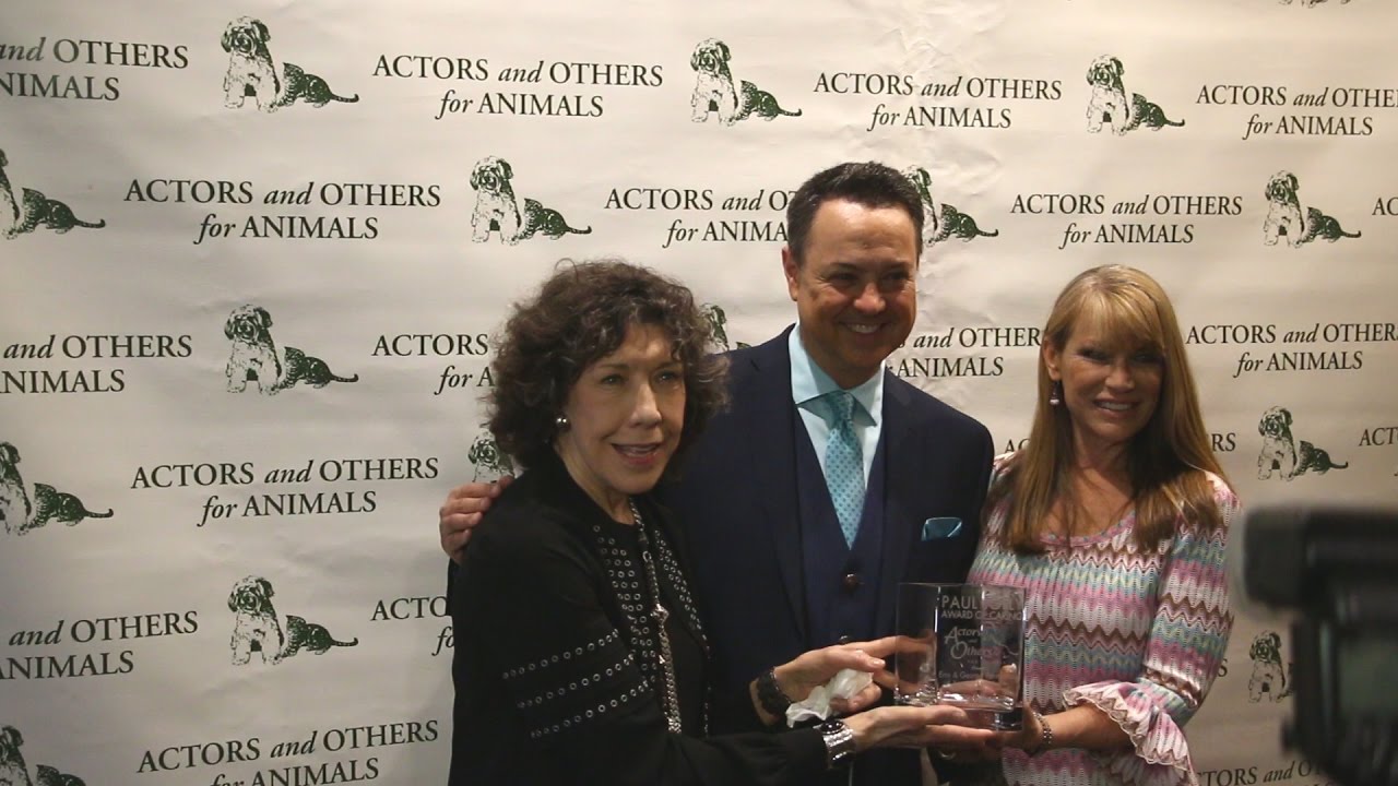 Joy to the Animals Luncheon By Jackie the french reporter newspaper