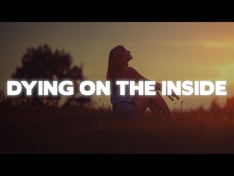 Nessa Barrett - dying on the inside (Lyrics)