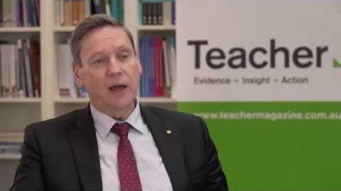 Students monitoring their learning with Professor Geoff Masters