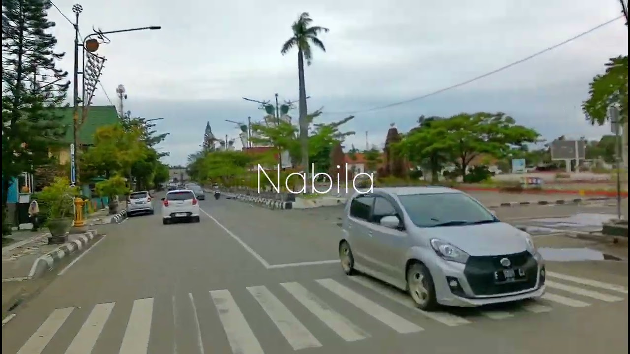 Arah ke Alun alun dari penganjang